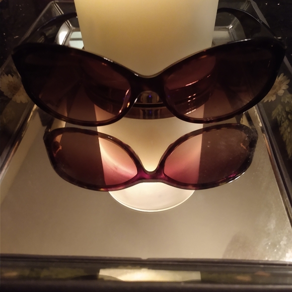 Coach sunglasses - Picture 2 of 3